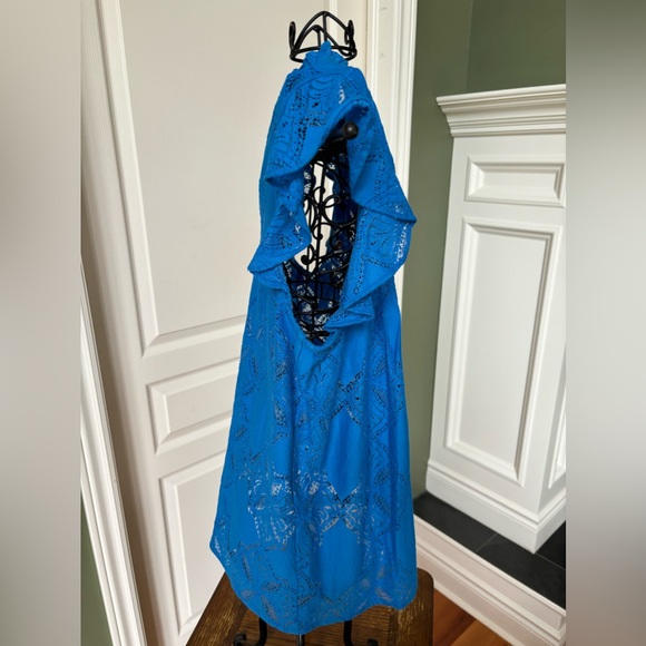 Reitman’s size small electric blue lace sheer blouse. - Picture 12 of 15